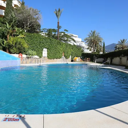 High-end 2 Bedroom Sea View In Puerto Banus * Μαρμπέλλα