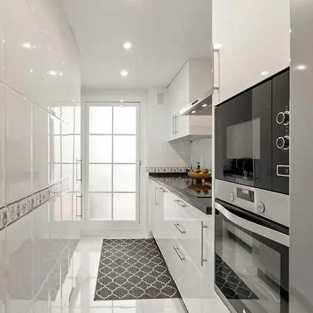 High-end 2 Bedroom Sea View In Puerto Banus 아파트 *