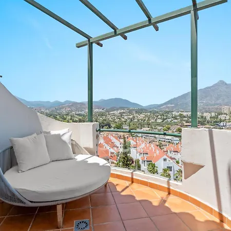 High-end 2 Bedroom Sea View In Puerto Banus