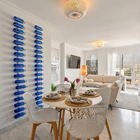 High-end 2 Bedroom Sea View In Puerto Banus