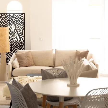 Apartment High-end 2 Bedroom Sea View In Puerto Banus